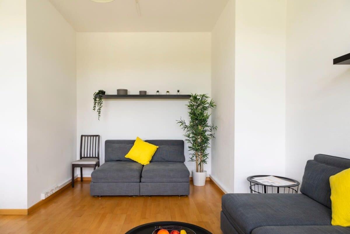 Central Big Apartment Self Checkin Berlim Exterior foto